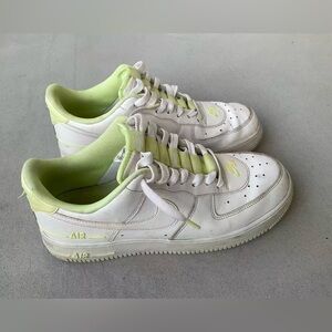 Nike Air Force 1 ‘07 LV8’ Double air pack white barely volt size US 9.5